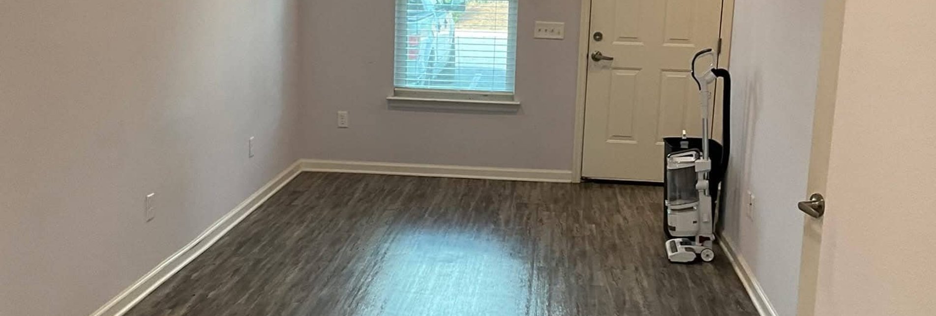 move-out cleaning of a Pensacola home