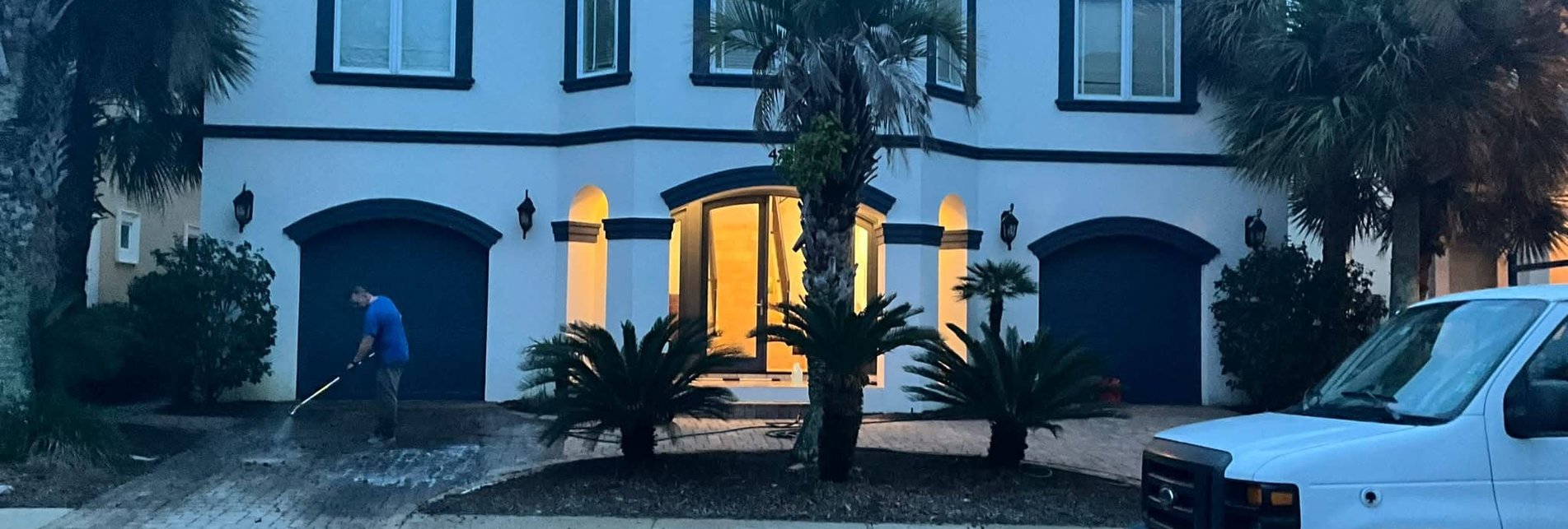 pressure washing a driveway in Pensacola